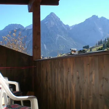 Haus Andrea Lägenhet Lermoos